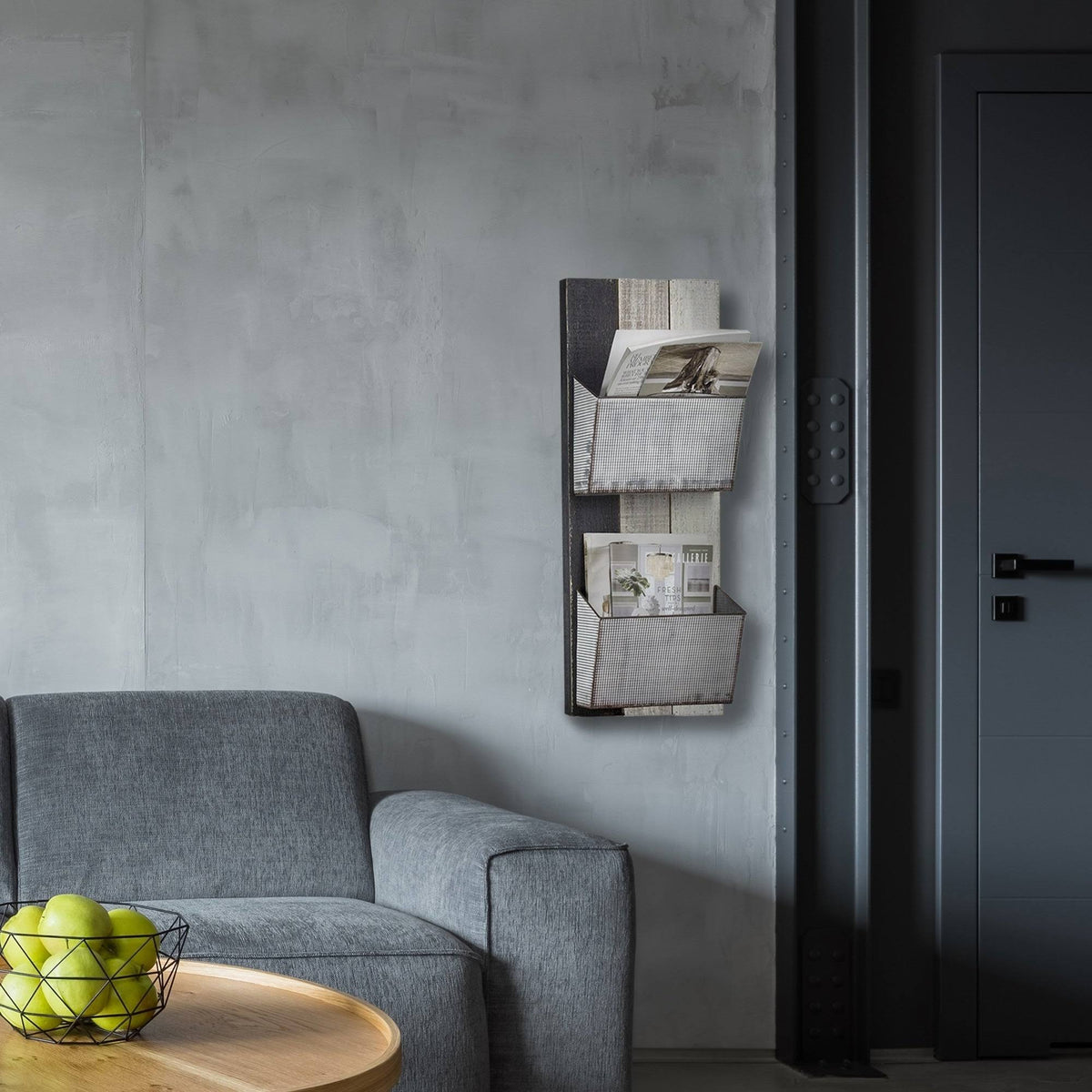Wood and Metal Wall Hanging Magazine Rack R290