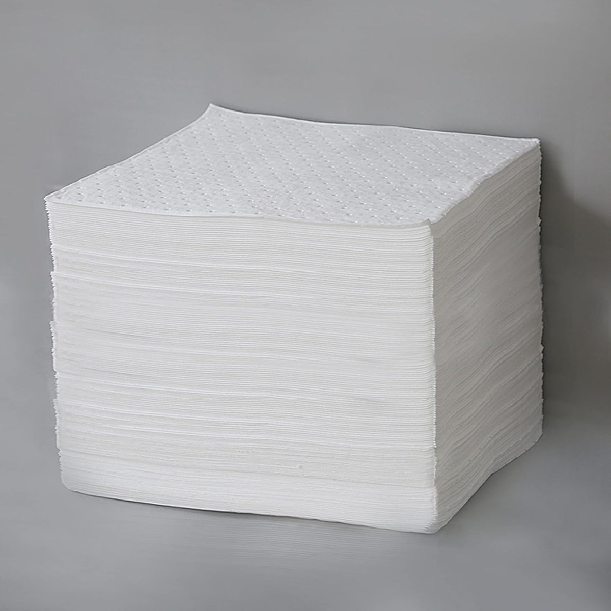 100 Piece Universal Absorbent Mat Pads, 20" x 15", Gray, Pack of 2 Z25186