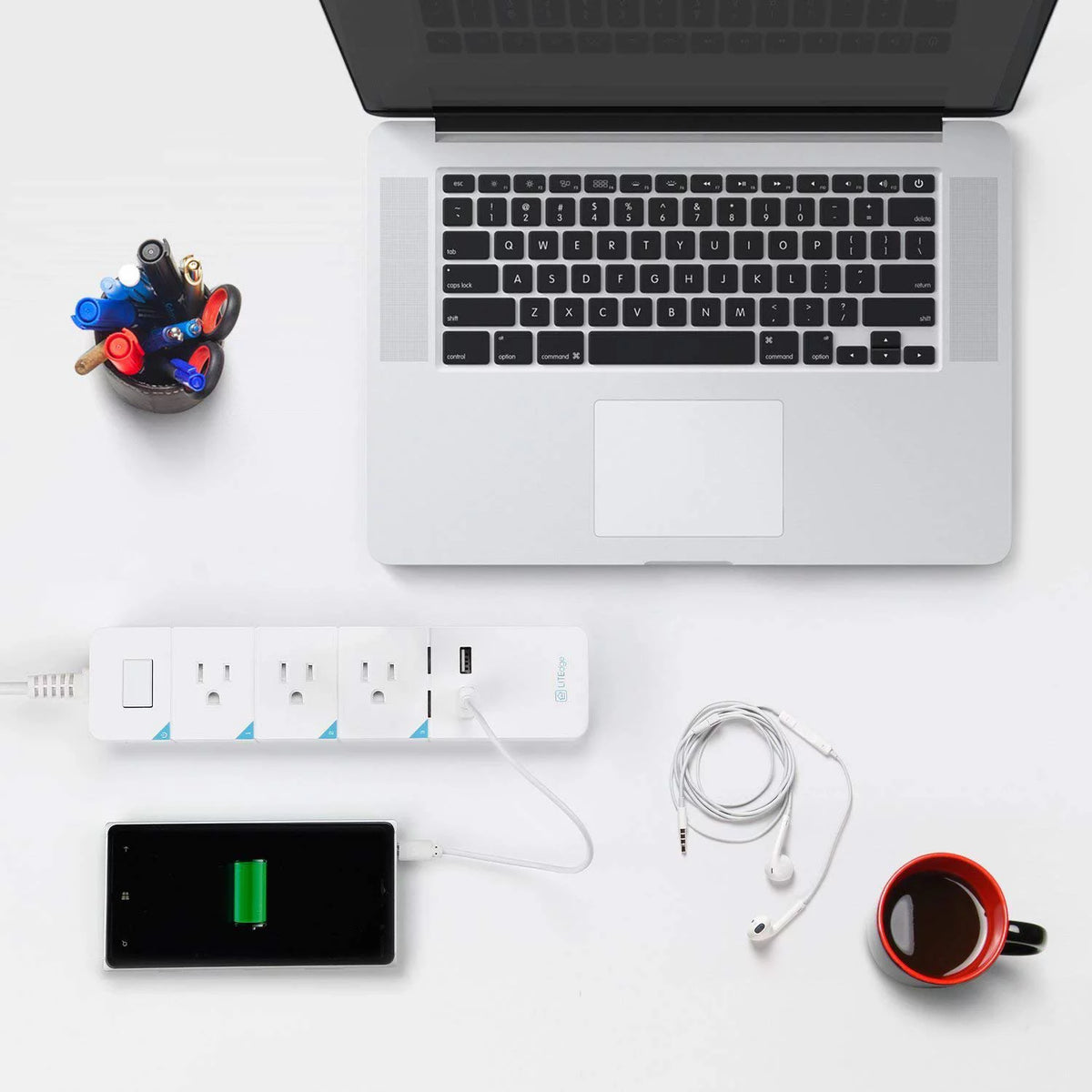 Smart Power Strip with 3 AC Outlets 2 USB Ports A9412