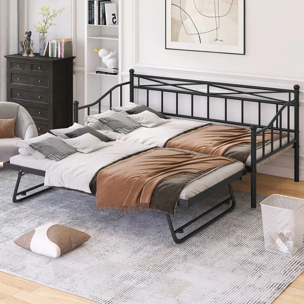 White Twin Size Metal Daybed with Trundle C932122