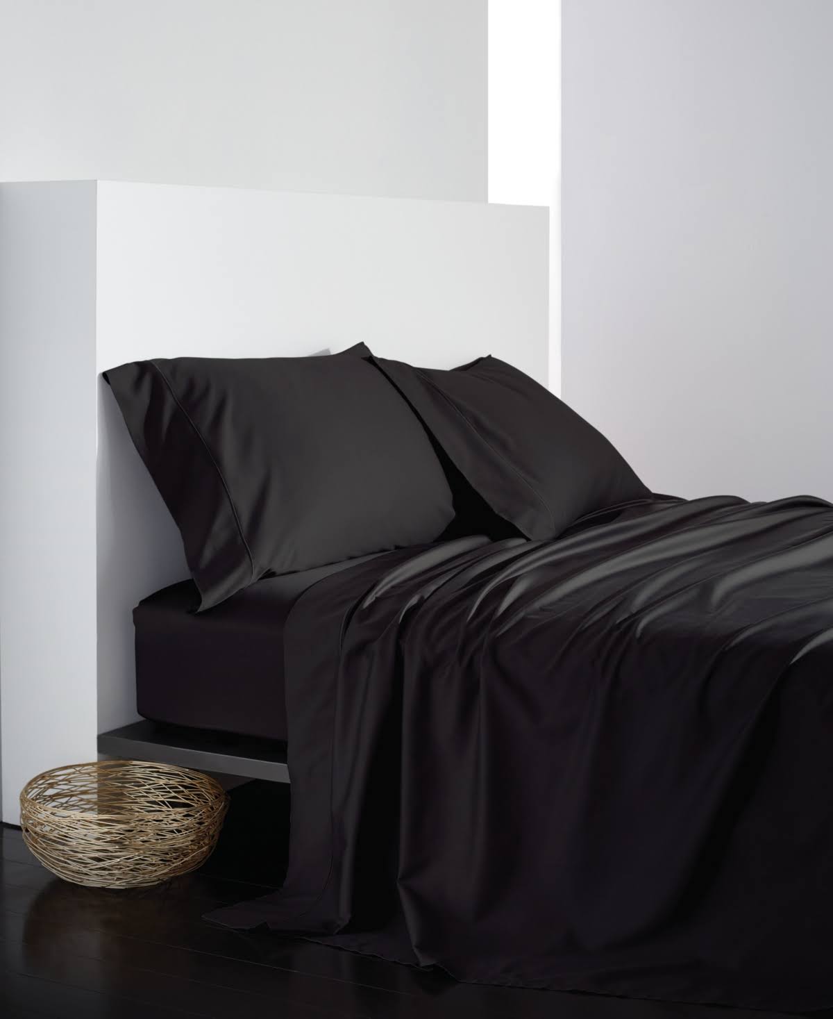 Black California King Fitted Sheet D537