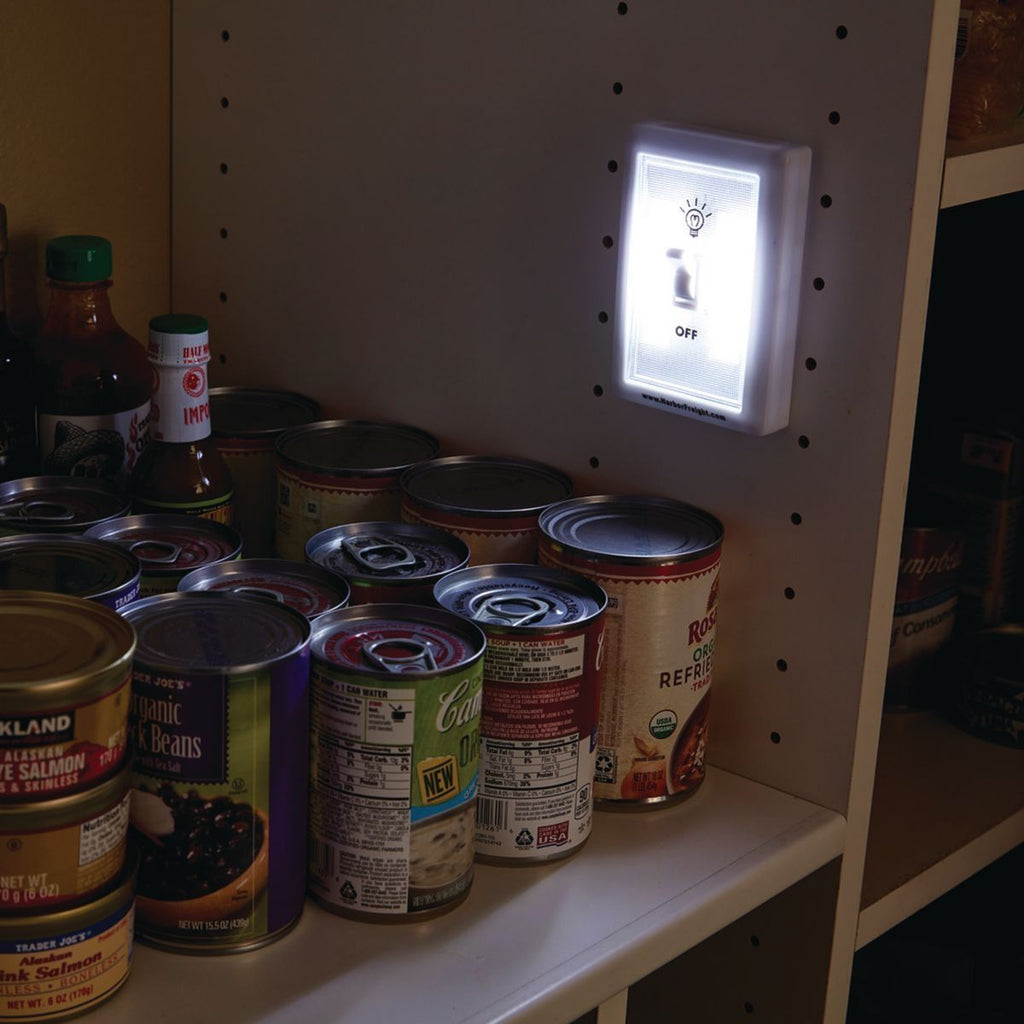 200 Lumen LED Flip Light Z6335