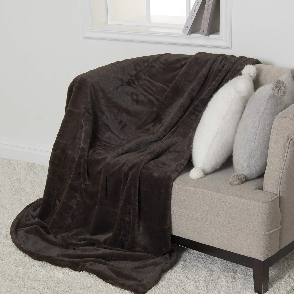 Luxe Faux Fur Throw - Chocolate - 58" W X 60" L M822511