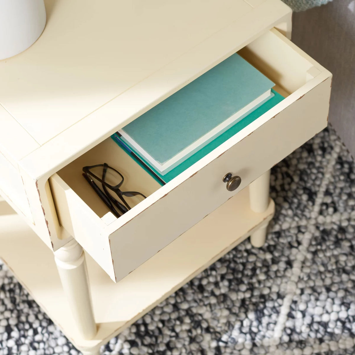 Vanilla Nightstand With Storage Drawer C962