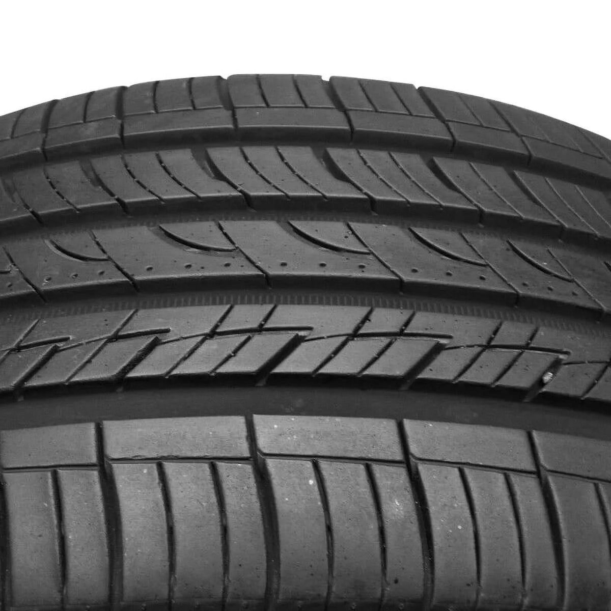 225/55 R17 Tire Z2274