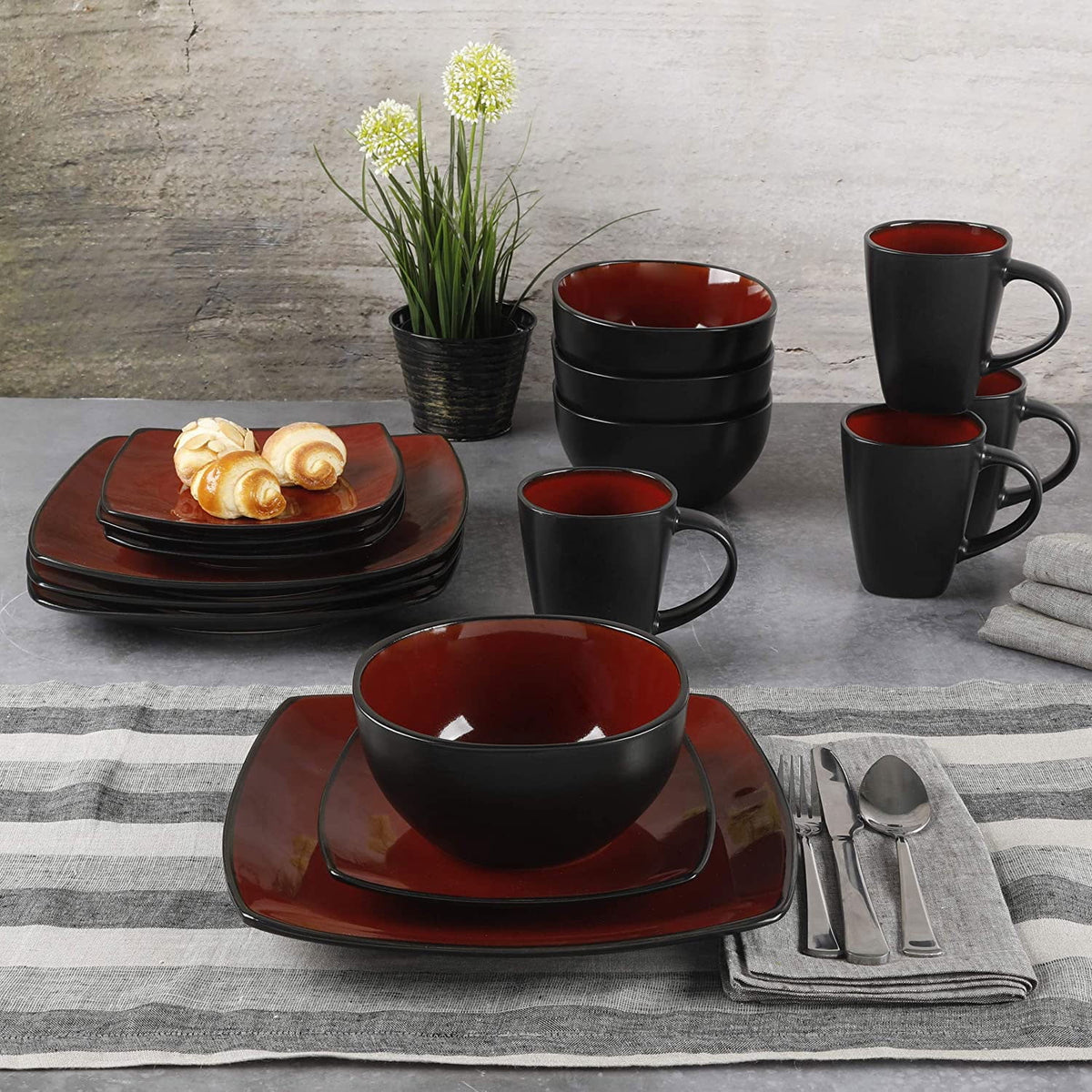 Red 16-Piece Square Dinnerware Set J63842