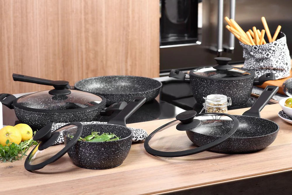 Shallow Casserole with Lid 26cm J347902