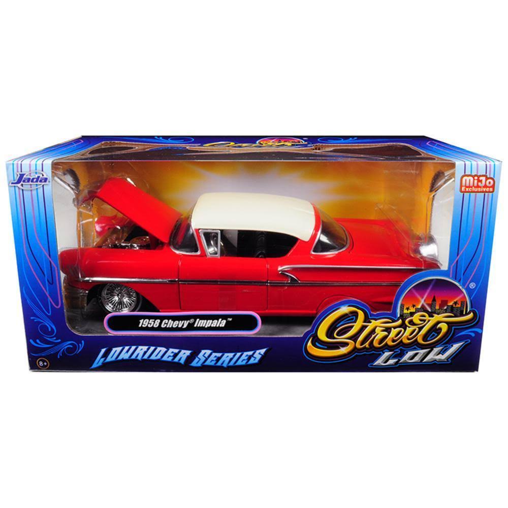 1/24 Diecast Model Car L5896